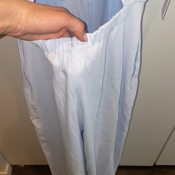 Aritzia Jumpsuit BRAND NEW Size 4 - Picture 5 of 7